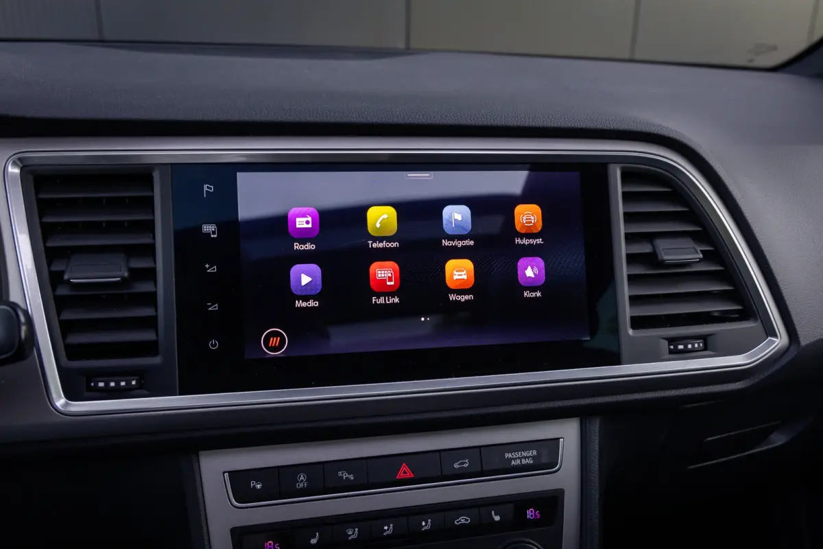 1.5 TSI Business Intense | Automaat | Panoramadak | Adaptieve cruise | 360 camera | LED verlichting | Elec. achterklep | Keyless