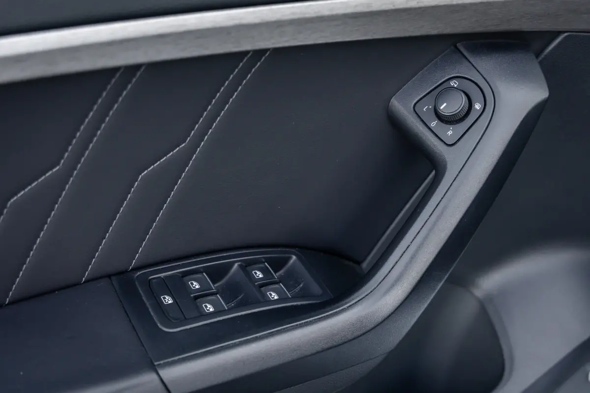 1.5 TSI Business Intense | Automaat | Panoramadak | Adaptieve cruise | 360 camera | LED verlichting | Elec. achterklep | Keyless