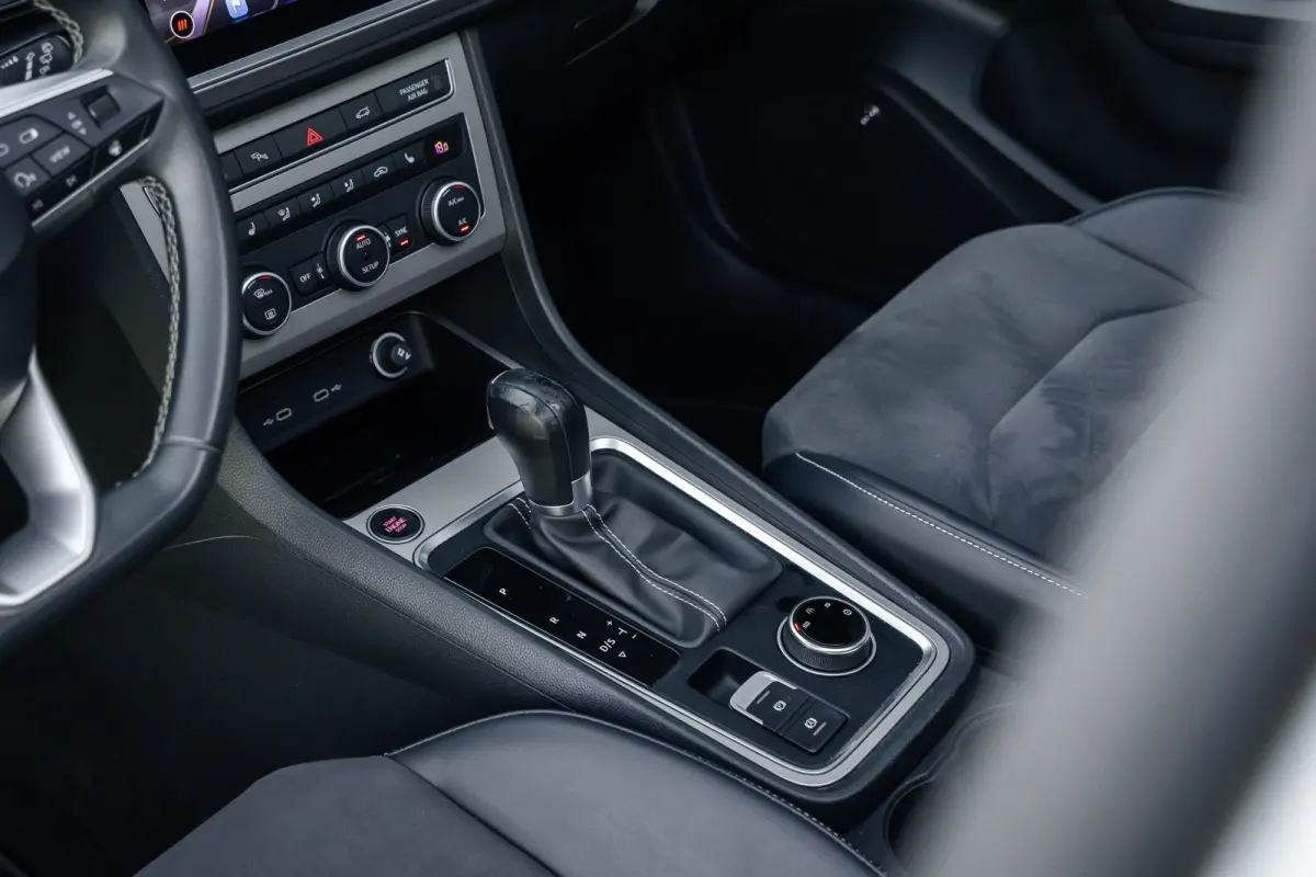1.5 TSI Business Intense | Automaat | Panoramadak | Adaptieve cruise | 360 camera | LED verlichting | Elec. achterklep | Keyless