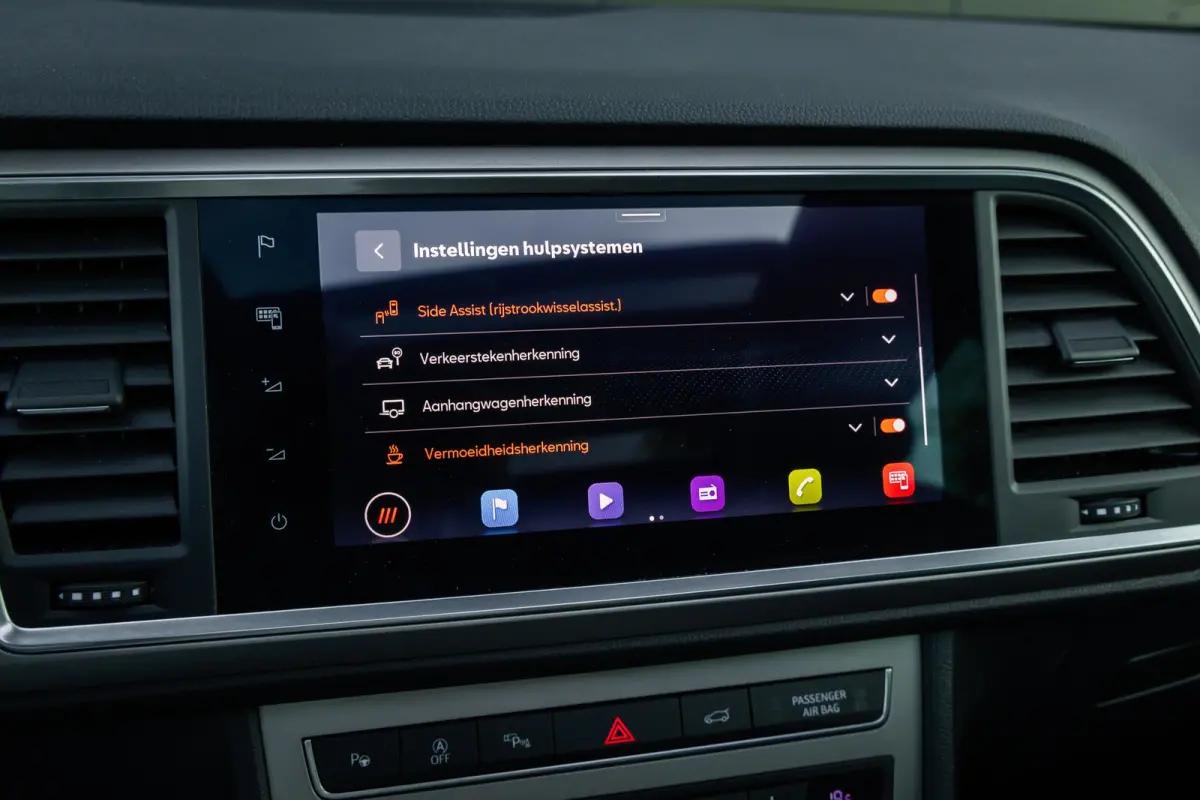 1.5 TSI Business Intense | Automaat | Panoramadak | Adaptieve cruise | 360 camera | LED verlichting | Elec. achterklep | Keyless