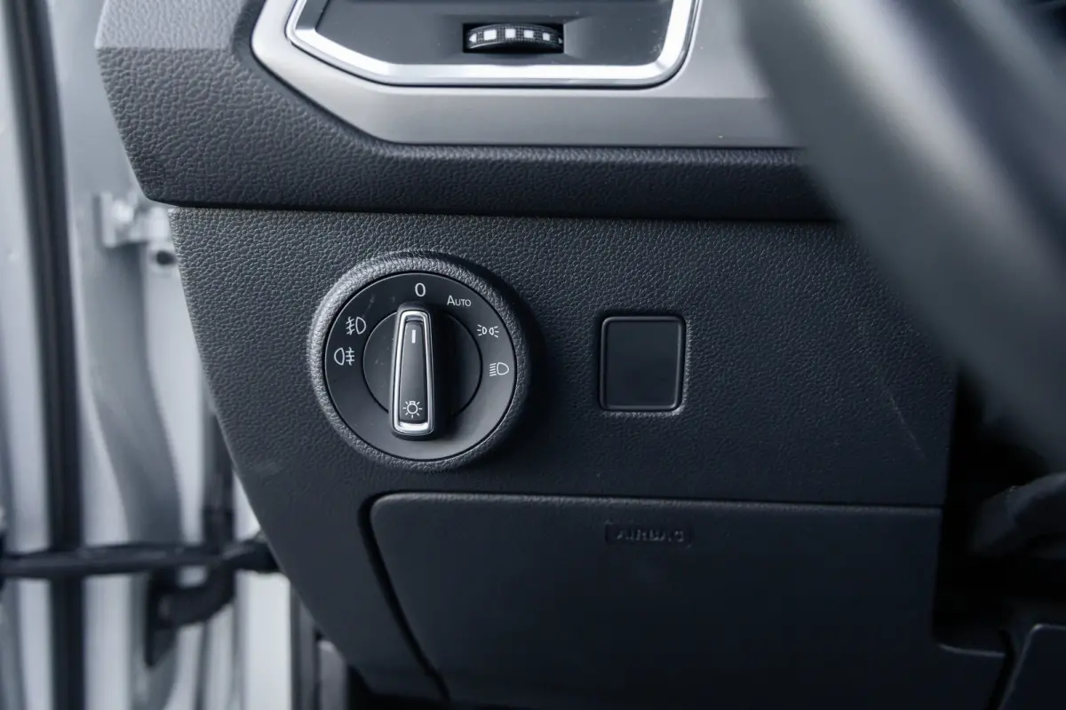 1.5 TSI Business Intense | Automaat | Panoramadak | Adaptieve cruise | 360 camera | LED verlichting | Elec. achterklep | Keyless