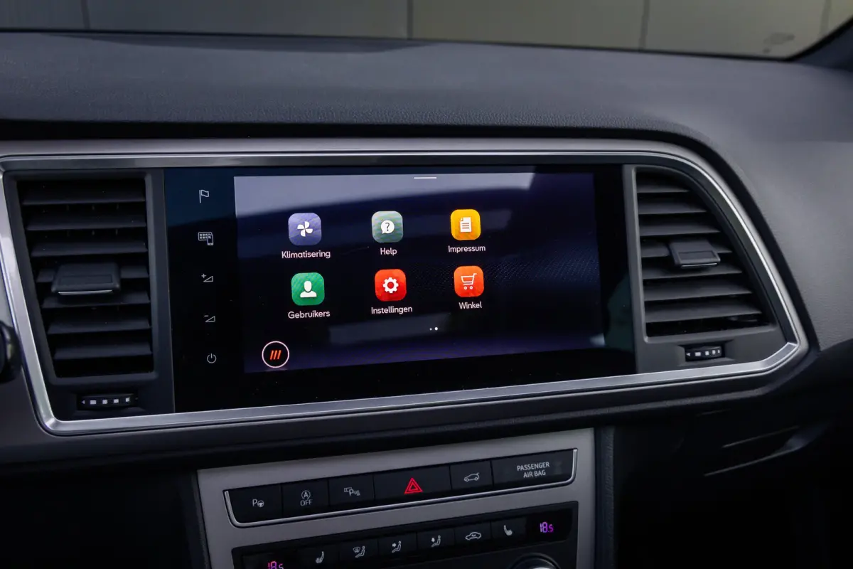 1.5 TSI Business Intense | Automaat | Panoramadak | Adaptieve cruise | 360 camera | LED verlichting | Elec. achterklep | Keyless