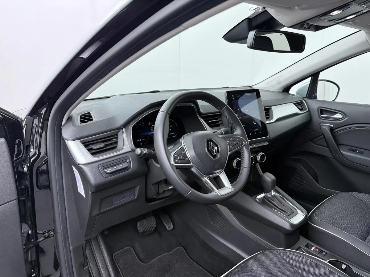 techno E-Tech hybride 145 | Automaat | Groot Navigatie | Parkeercamera | Apple CarPlay/Android Auto |