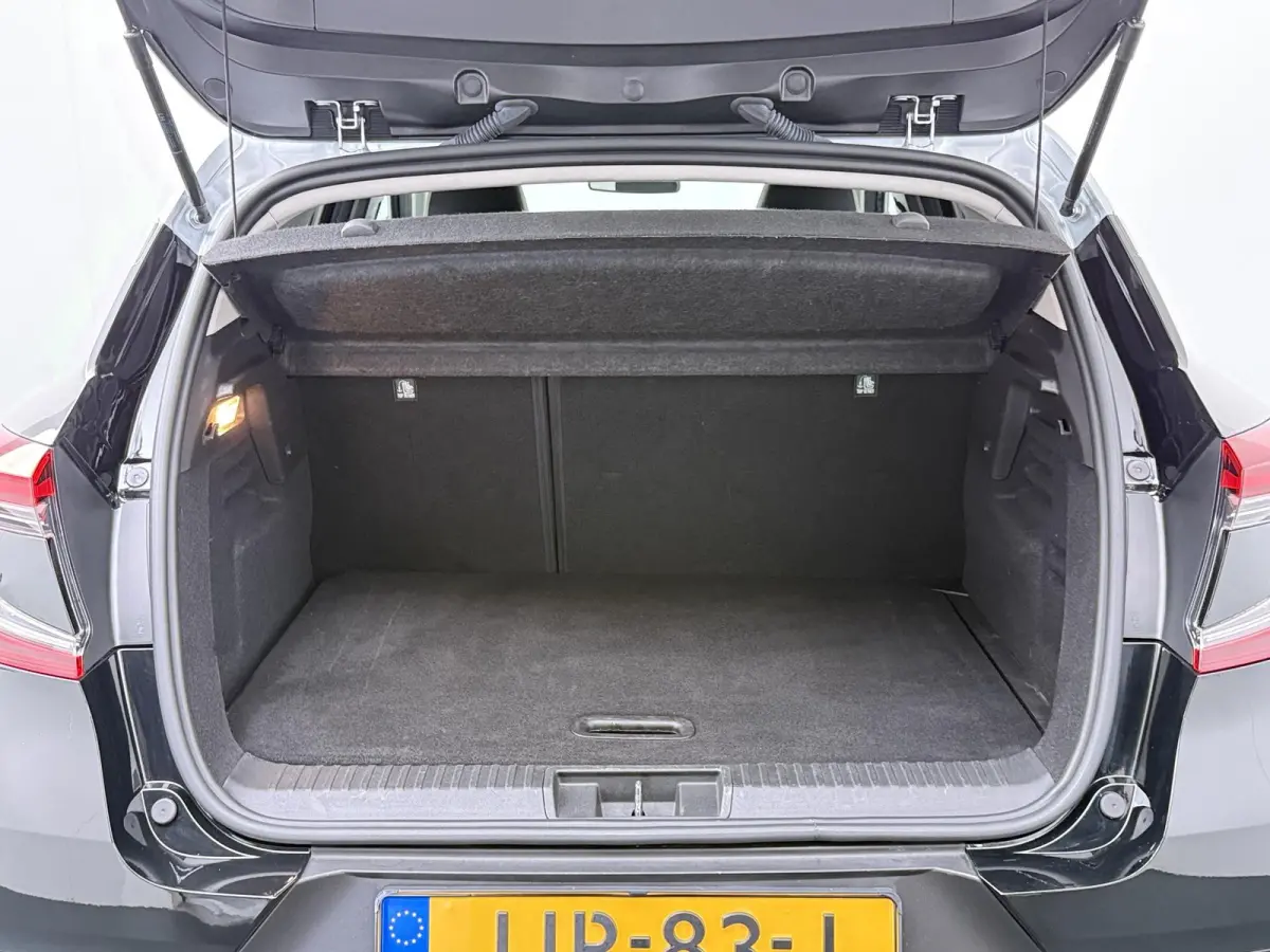 techno E-Tech hybride 145 | Automaat | Groot Navigatie | Parkeercamera | Apple CarPlay/Android Auto |