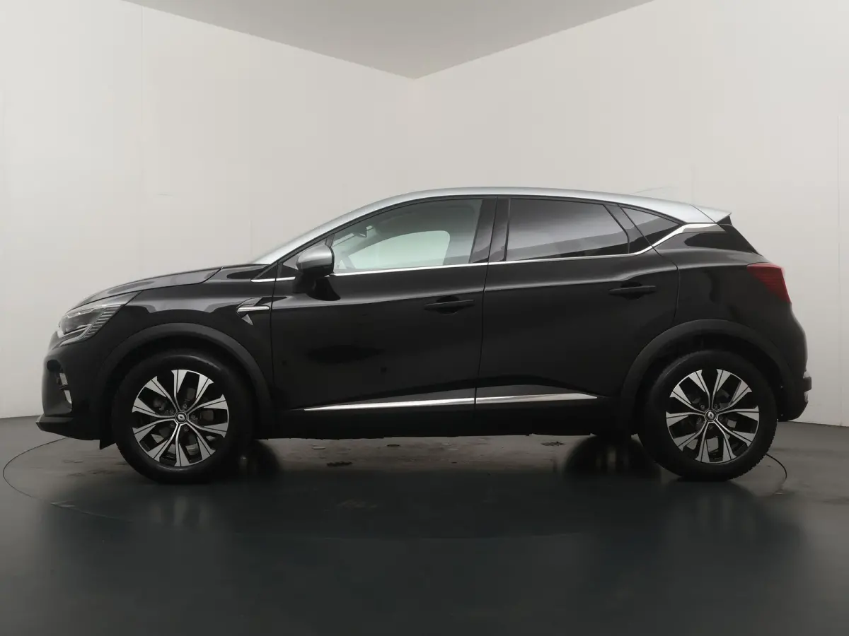 techno E-Tech hybride 145 | Automaat | Groot Navigatie | Parkeercamera | Apple CarPlay/Android Auto |