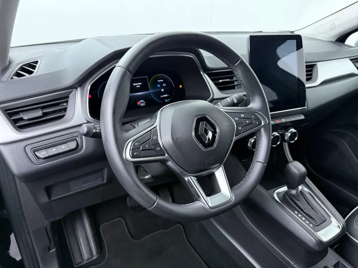 techno E-Tech hybride 145 | Automaat | Groot Navigatie | Parkeercamera | Apple CarPlay/Android Auto |