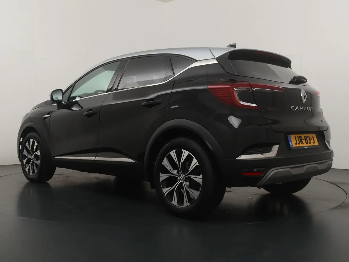 techno E-Tech hybride 145 | Automaat | Groot Navigatie | Parkeercamera | Apple CarPlay/Android Auto |