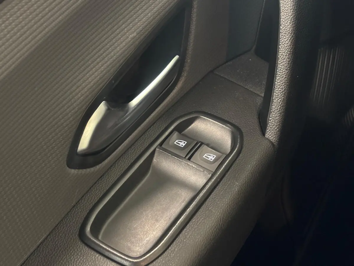 1.5 95PK Comfort Cruise Control Airco Stoelverwarming