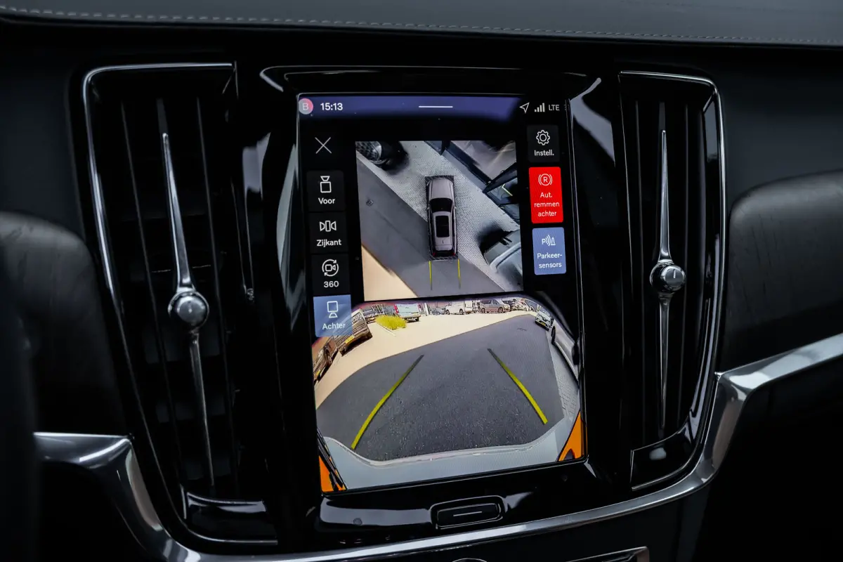 2.0 T8 Plug-in hybrid AWD Ultra Dark | Panoramadak | 360 Camera | Bowers & Wilkins | Stoelventilatie | Leder