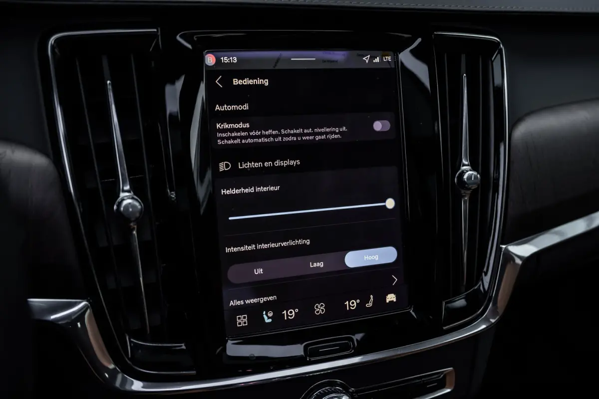 2.0 T8 Plug-in hybrid AWD Ultra Dark | Panoramadak | 360 Camera | Bowers & Wilkins | Stoelventilatie | Leder