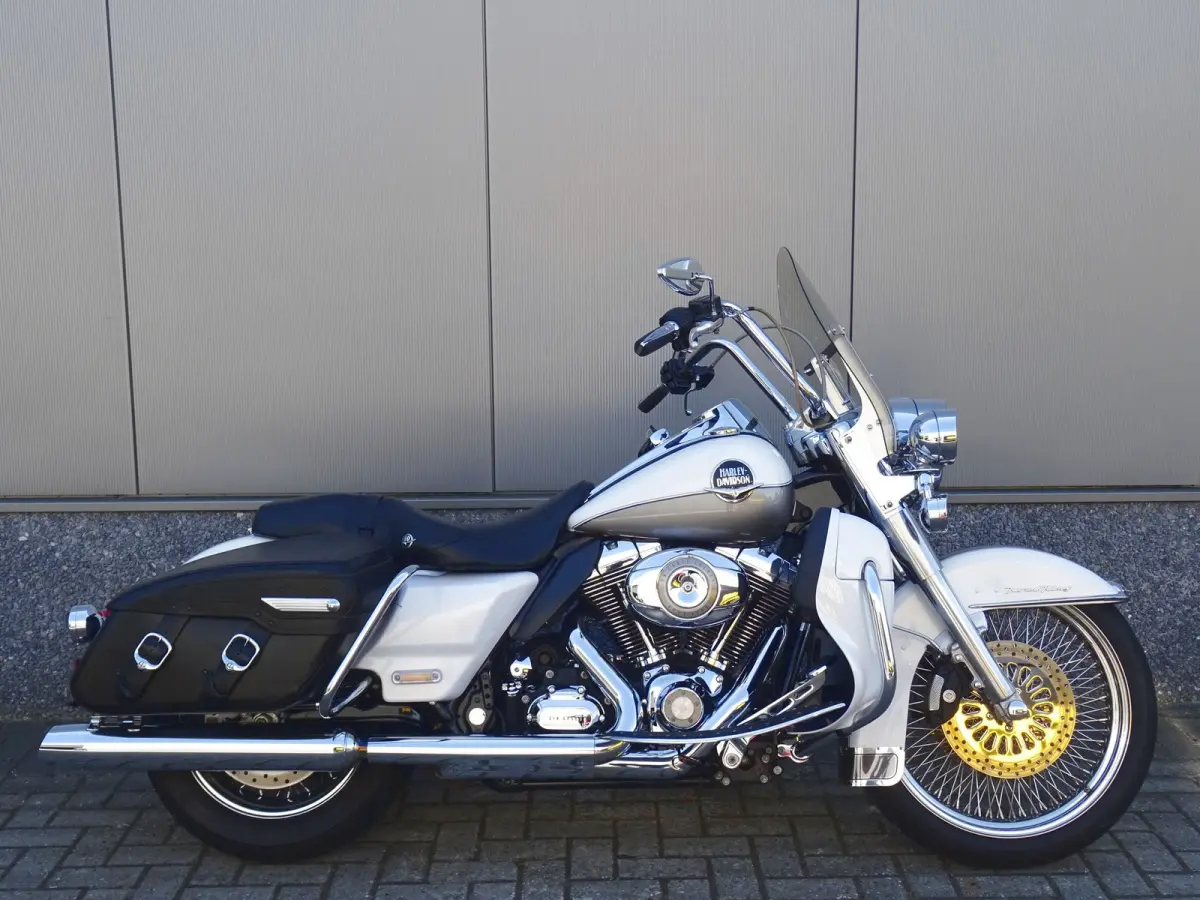 Harley Davidson Roadking leasen