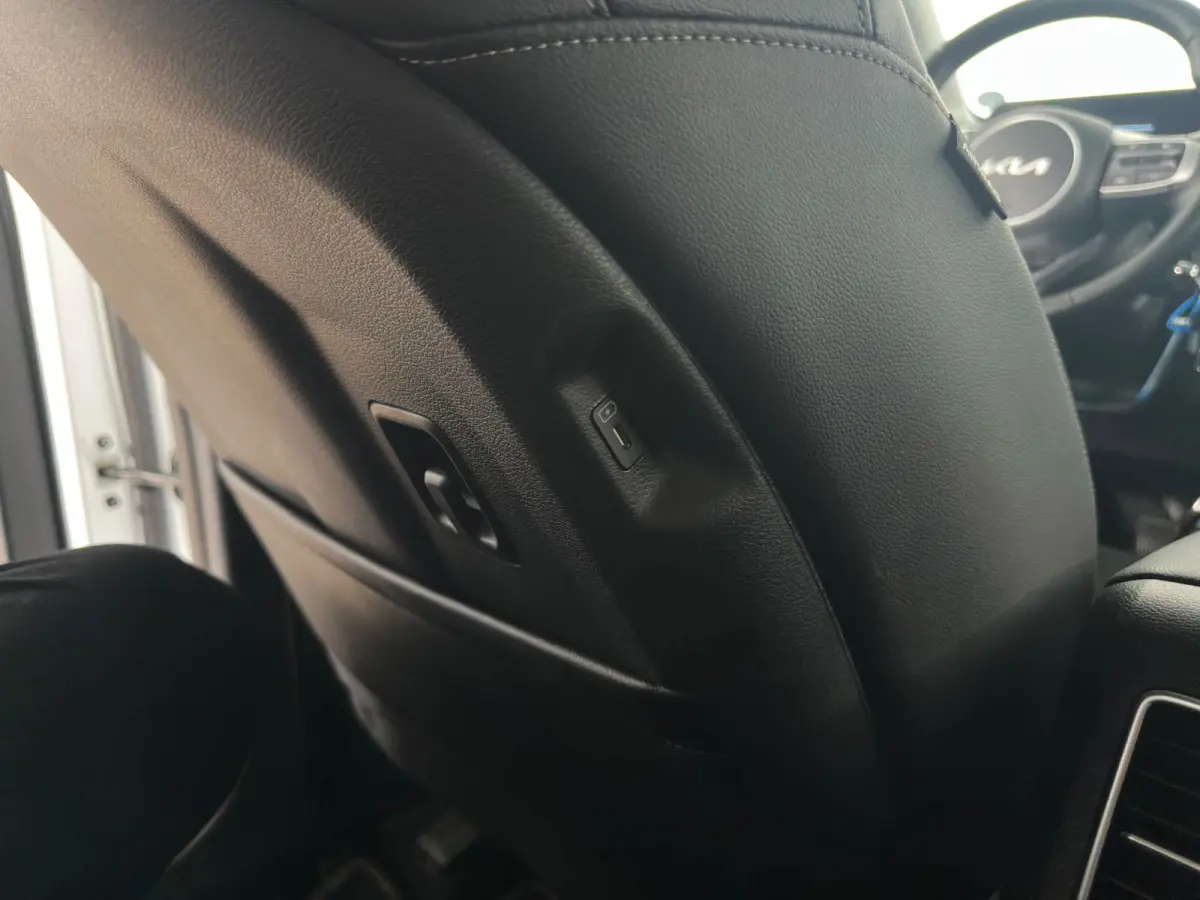 1.6 T-GDi MHEV ComfortLine|INCL BTW|HAND|INRUIL MOGELIJK|