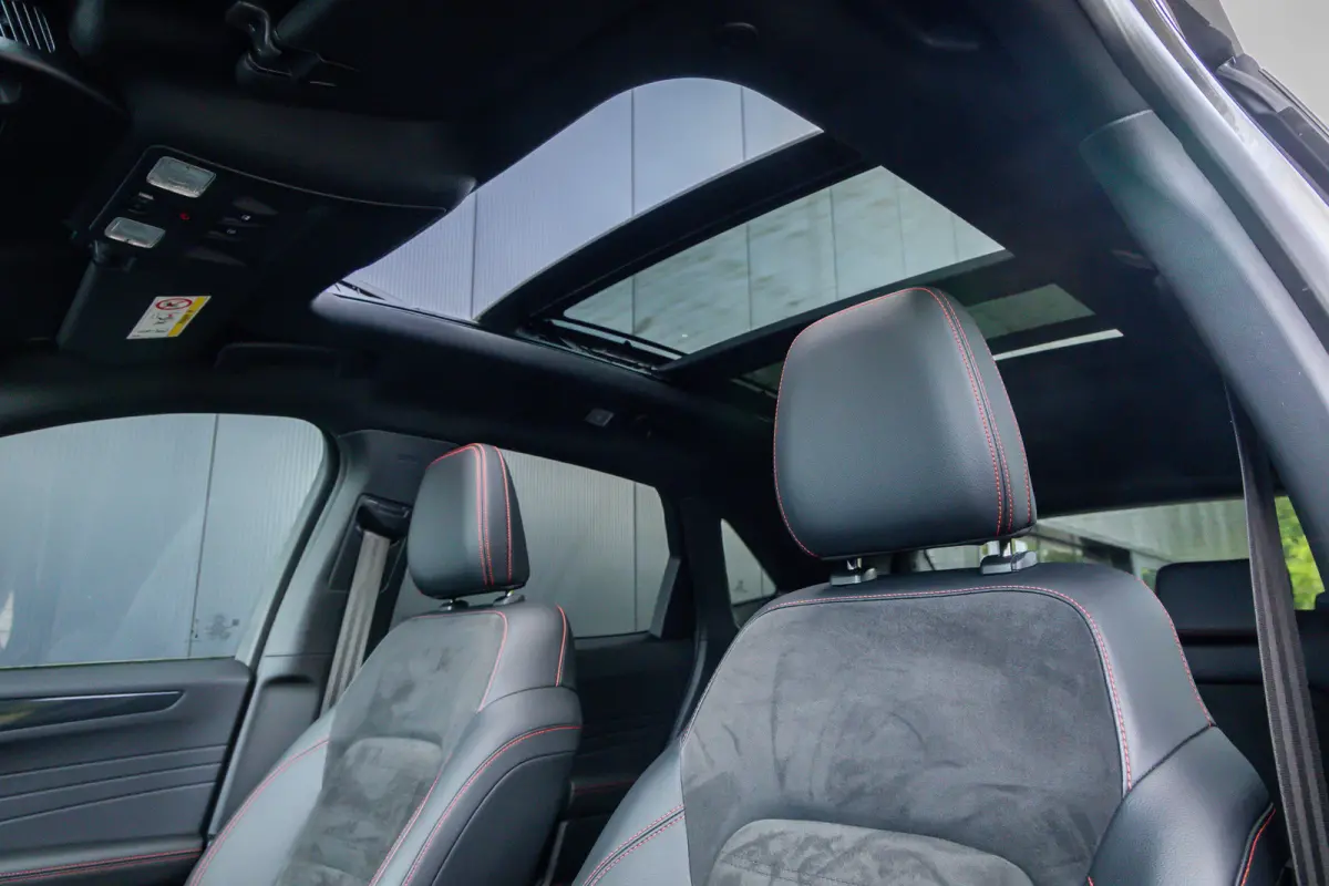2.5 PHEV ST-Line X | Pano-dak | AGR-stoel | Wegklap Trekhaak | Adapt. Cruise | Head-Up | Full Adaptive LED | Winter-pack | Stankachel