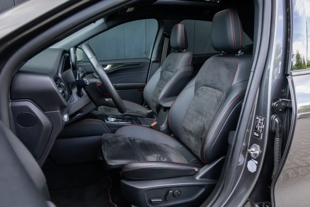 2.5 PHEV ST-Line X | Pano-dak | AGR-stoel | Wegklap Trekhaak | Adapt. Cruise | Head-Up | Full Adaptive LED | Winter-pack | Stankachel