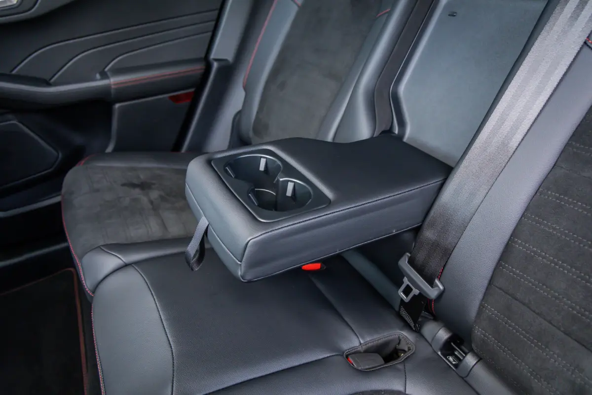 2.5 PHEV ST-Line X | Pano-dak | AGR-stoel | Wegklap Trekhaak | Adapt. Cruise | Head-Up | Full Adaptive LED | Winter-pack | Stankachel