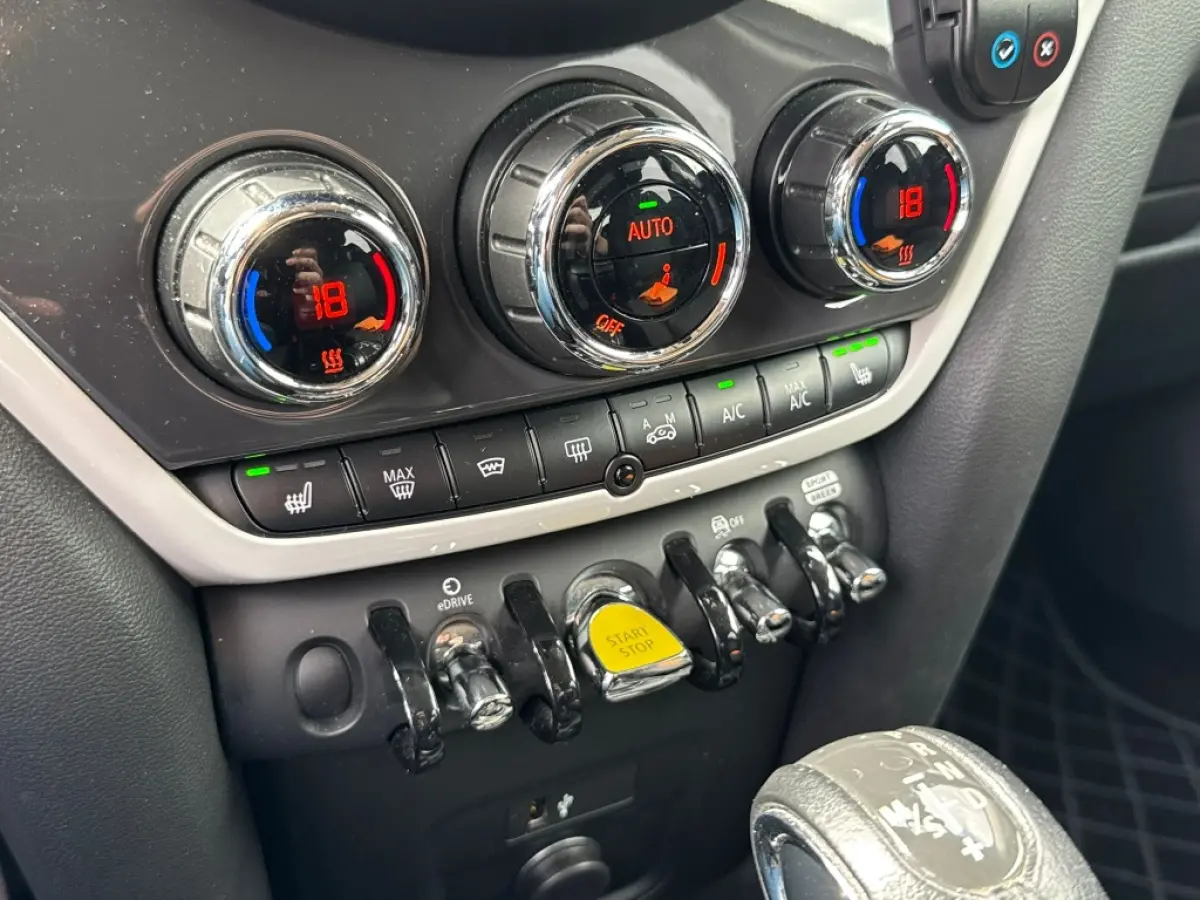 1.5 Cooper SE ALL4 224pk PHEV | Climate | Cruise | Isofix | Navi