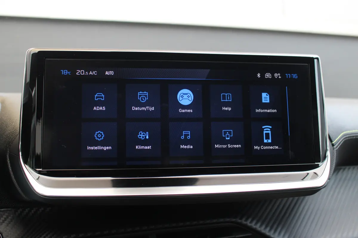 1.2 Hybrid 145 e-DCS6 GT | Adap. Cruise C. | 360 Camera | Navi | Dodehoeksens. | Full-LED | Climate C. | KeyLess | PDC V&A | CarPlay | 17" LMV | Privacy Glass | Adap. Cruise C. | 360 Camera 