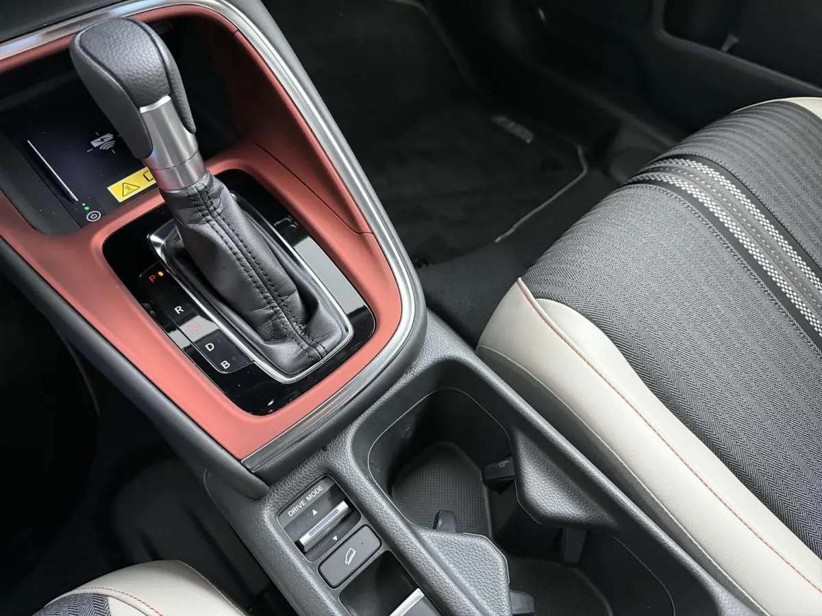 1.5 e:HEV Advance Style | Parkeercamera | Adapt. Cruise | Stoel- & Stuurverw. |