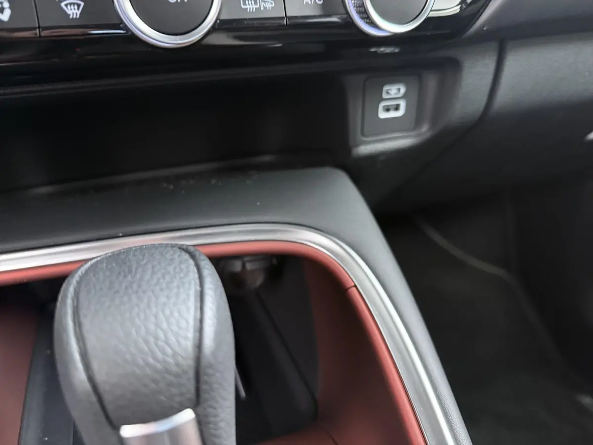 1.5 e:HEV Advance Style | Parkeercamera | Adapt. Cruise | Stoel- & Stuurverw. |