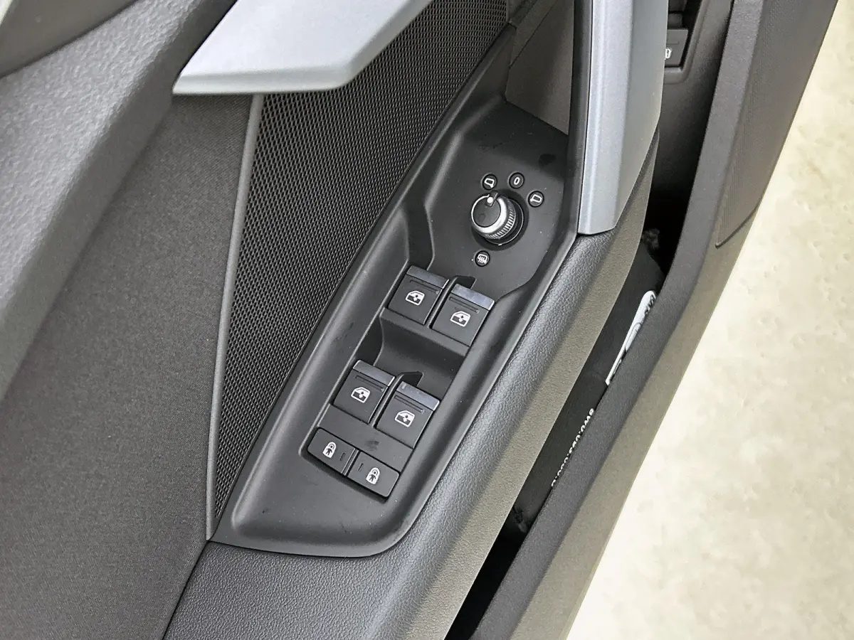 40 TFSI e Advanced 204 PK | SONOS | Panoramadak | Stoelverwarming | Standkachel |