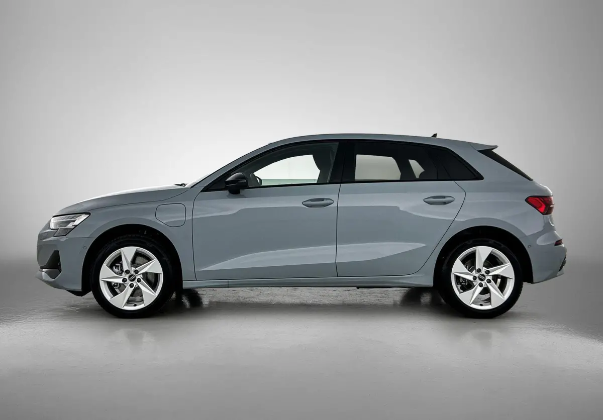 40 TFSI e Advanced 204 PK | SONOS | Panoramadak | Stoelverwarming | Standkachel |