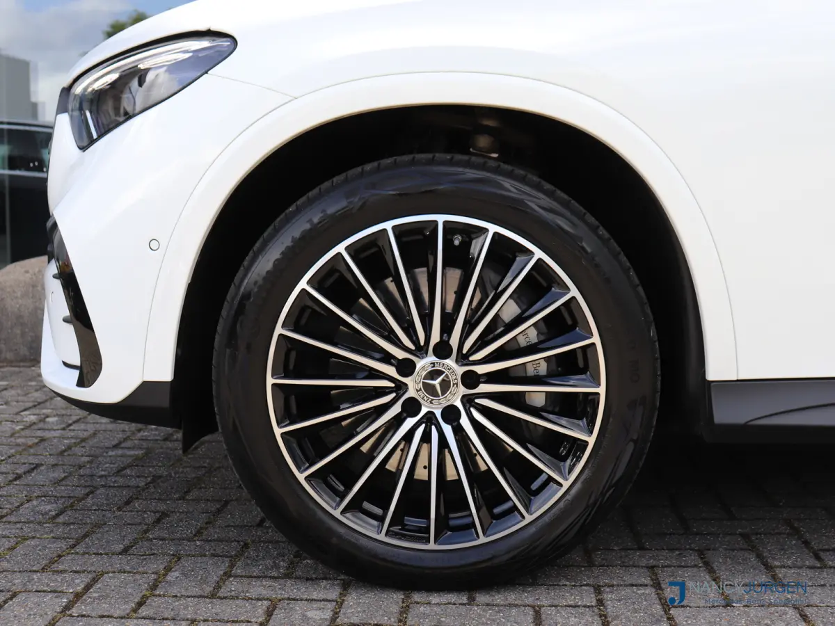 4M | AMG | Premium Plus | Night Pakket | Distronic Pro | Elektr. Panodak | Winter Pakket | Memory Pakket | MBUX Aug. Reality Navi | Burmester | Parkeer Pakket | 360* Camera | 20" LM Velgen |