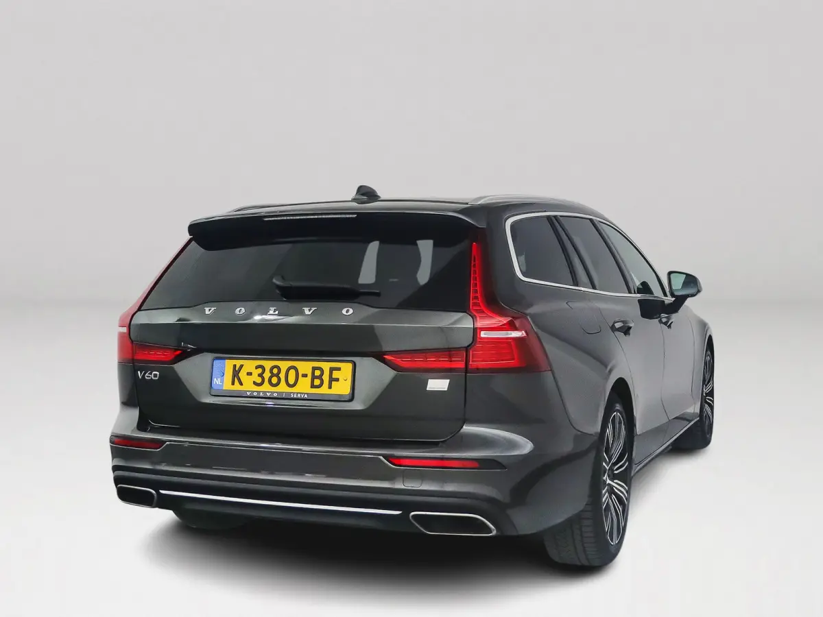 T8 Recharge AWD Business Pro | Parkeercamera | Stoel- en Stuurverwarming | Cruise control | Trekhaak