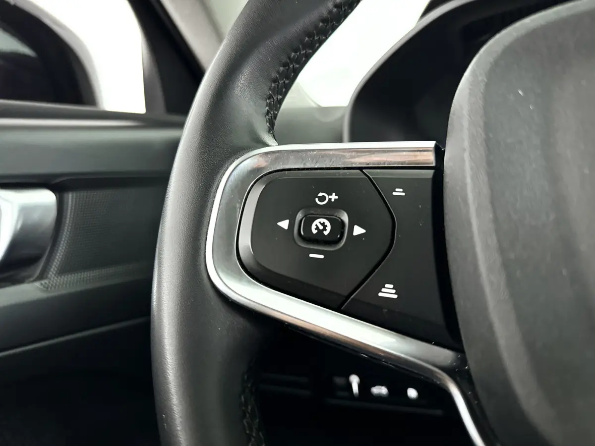 T4 Inscription Expression | SOH 84% | Parkeercamera | Cruise control | Navigatie | Trekhaak