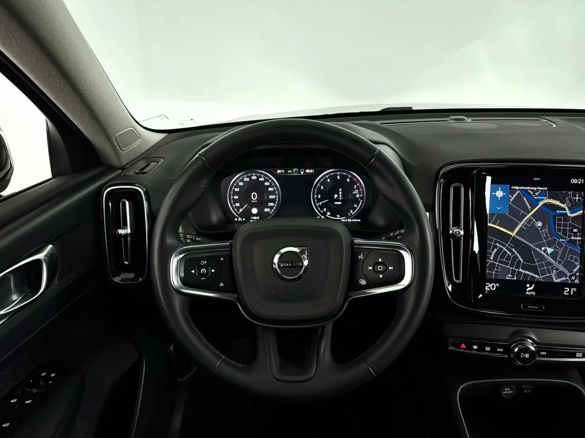 T4 Inscription Expression | SOH 84% | Parkeercamera | Cruise control | Navigatie | Trekhaak