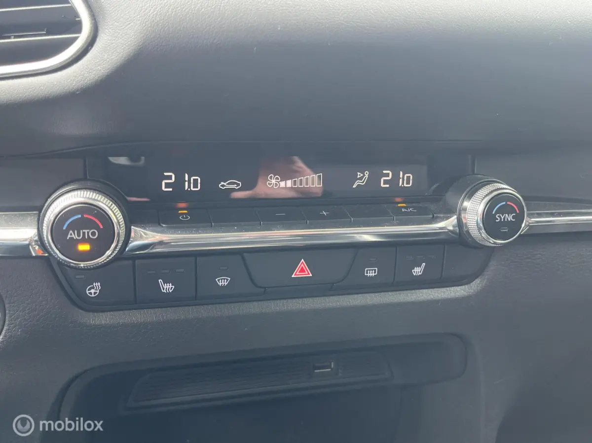 2.0 e-SkyActiv-X M Hybrid Luxury