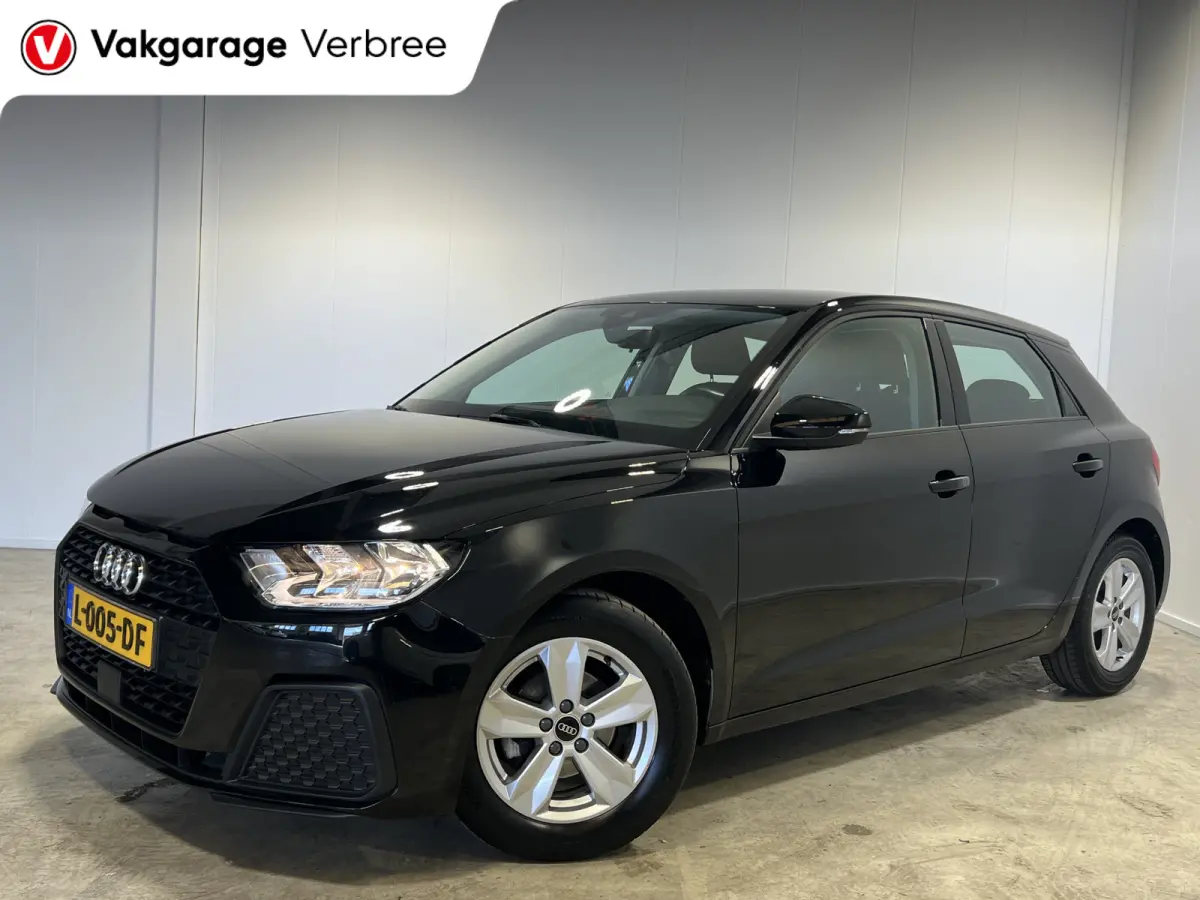 25 TFSI Pro Line | Lichtmetalen Velgen 15" | Cruise Control | Airco | Sportstuur | DAB |