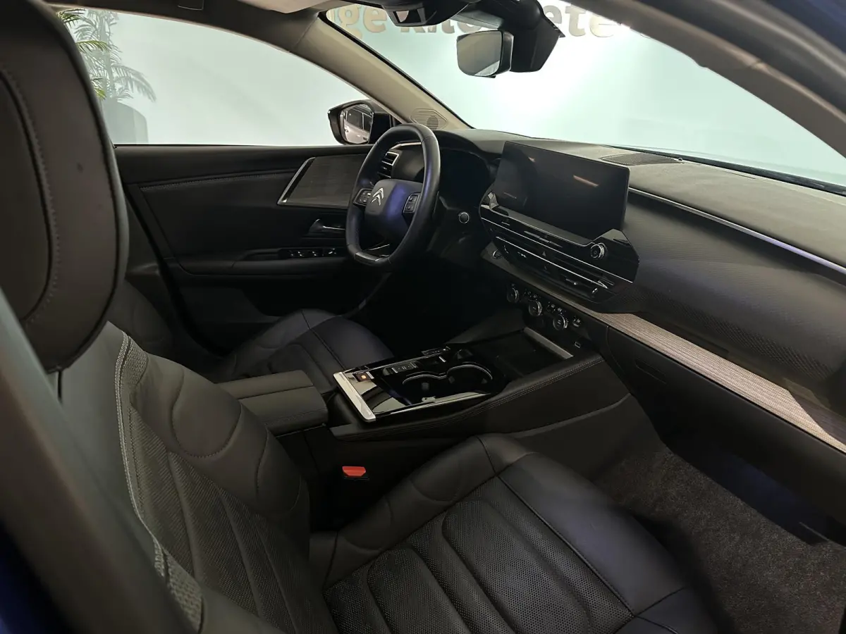 1.2 Puretech 100 You | Parkeersensoren |  Apple Carplay/Android Auto | Climate control