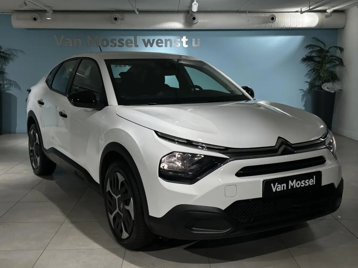 1.2 Puretech 100 You | Parkeersensoren |  Apple Carplay/Android Auto | Climate control