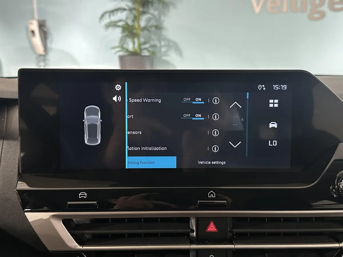 1.2 Puretech 100 You | Parkeersensoren |  Apple Carplay/Android Auto | Climate control