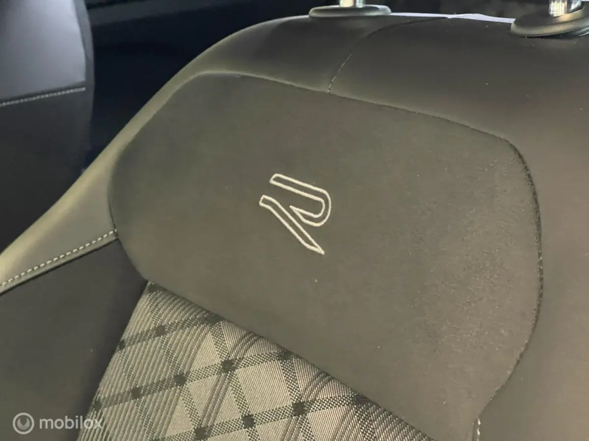R-Line | Virtual Cockpit | Stoelverwarming | BTW-auto