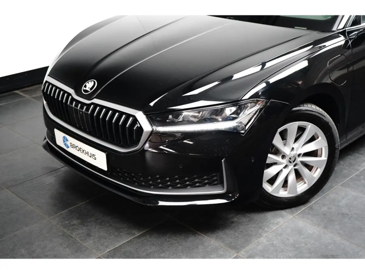 1.5 TSI iV 204PK Selection | Achteruitrijcamera | Airco (automatisch) | Cruise control adaptief met Stop&Go en stuurhulp