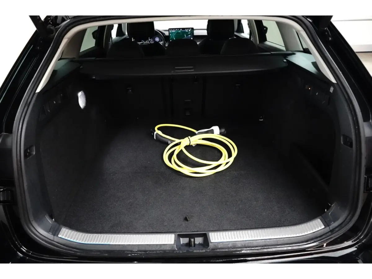 1.5 TSI iV 204PK Selection | Achteruitrijcamera | Airco (automatisch) | Cruise control adaptief met Stop&Go en stuurhulp
