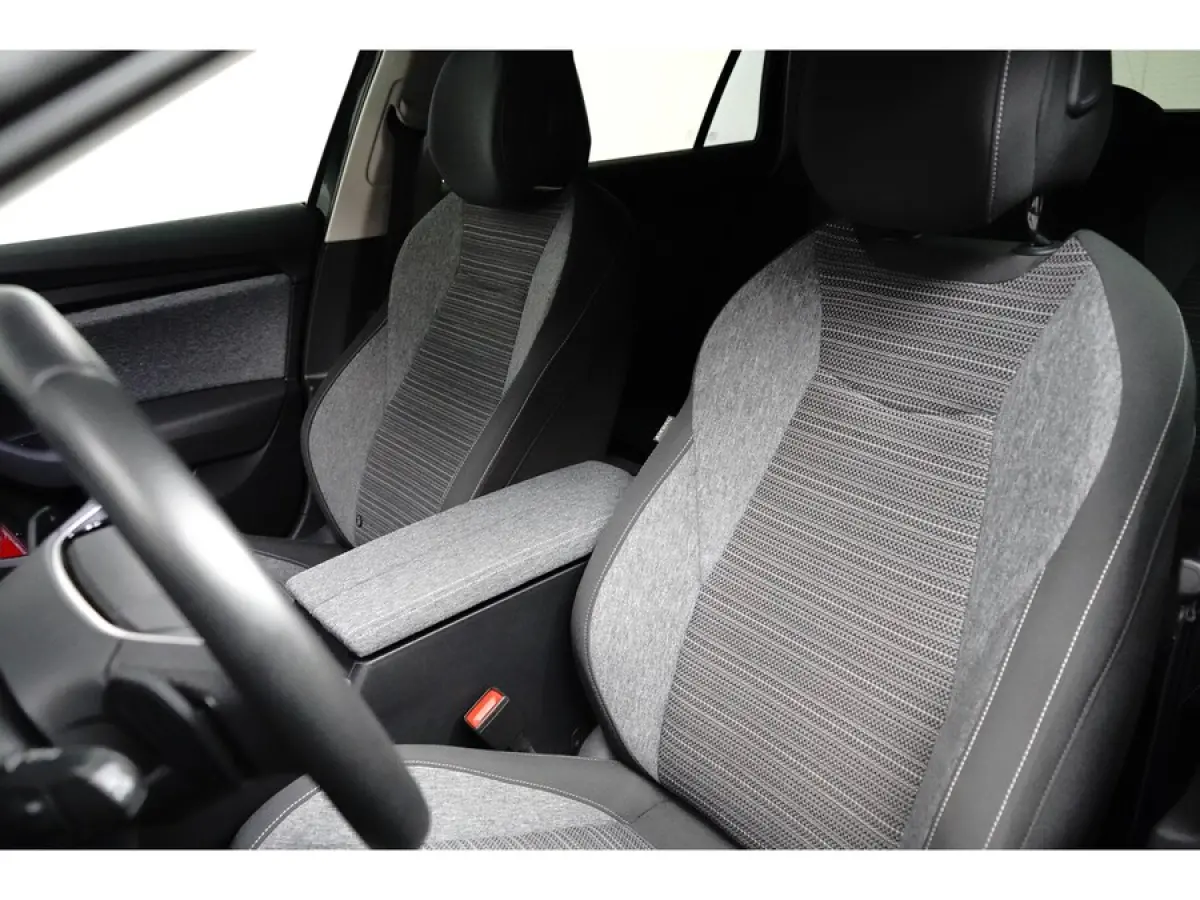 1.5 TSI iV 204PK Selection | Achteruitrijcamera | Airco (automatisch) | Cruise control adaptief met Stop&Go en stuurhulp