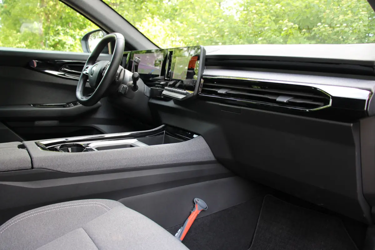 1.2 E-Tech full hybrid 200 evolution | 1E EIGENAAR | NL-AUTO! | STOELVERWARMING | DODE HOEK DETECTIE | CAMERA | PARK SENSOR