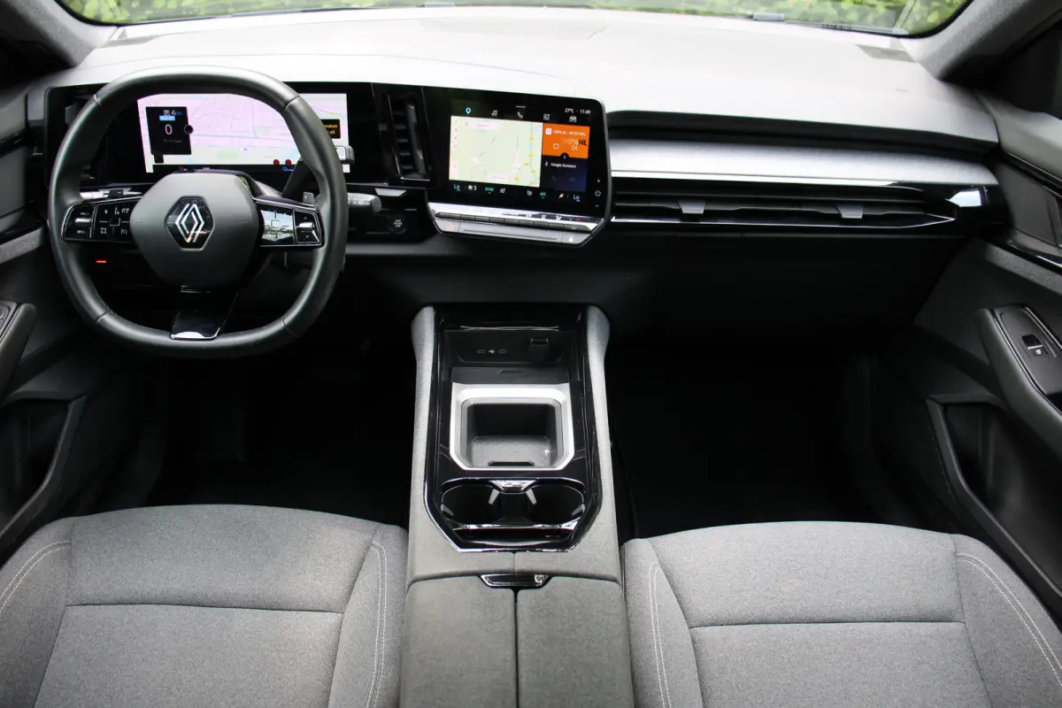 1.2 E-Tech full hybrid 200 evolution | 1E EIGENAAR | NL-AUTO! | STOELVERWARMING | DODE HOEK DETECTIE | CAMERA | PARK SENSOR