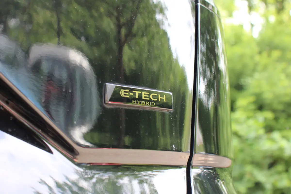 1.2 E-Tech full hybrid 200 evolution | 1E EIGENAAR | NL-AUTO! | STOELVERWARMING | DODE HOEK DETECTIE | CAMERA | PARK SENSOR