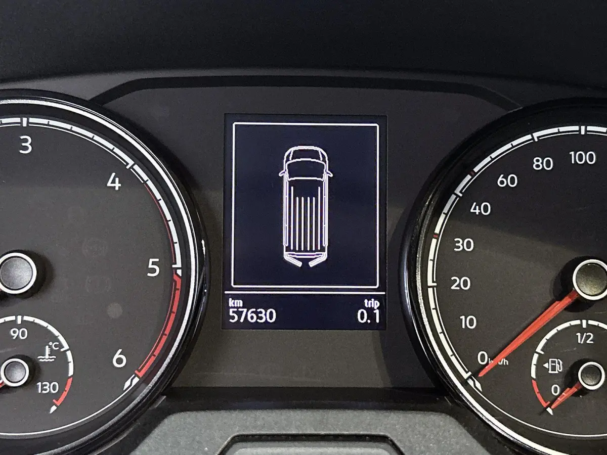 2.0 TDI L2H1 150PK | Automaat | Airco | Trekhaak | Multifunctioneel Stuurwiel | Adaptive Cruise Control | Parkeersensoren Voor + Achter | Apple/Android Carplay |