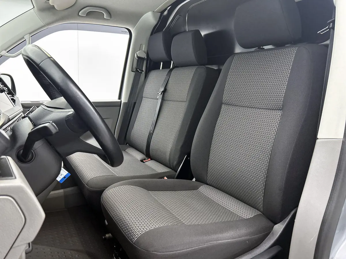 2.0 TDI L2H1 150PK | Automaat | Airco | Trekhaak | Multifunctioneel Stuurwiel | Adaptive Cruise Control | Parkeersensoren Voor + Achter | Apple/Android Carplay |