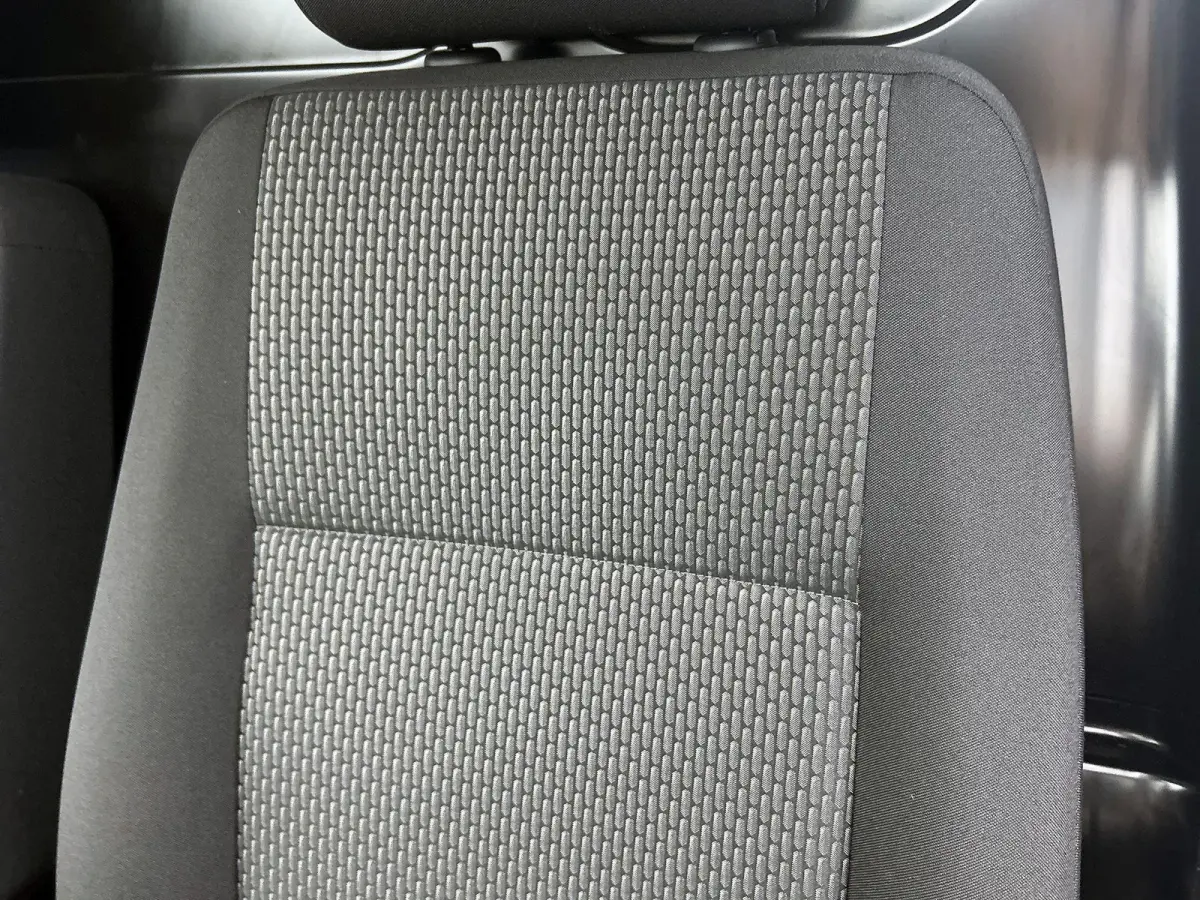 2.0 TDI L2H1 150PK | Automaat | Airco | Trekhaak | Multifunctioneel Stuurwiel | Adaptive Cruise Control | Parkeersensoren Voor + Achter | Apple/Android Carplay |