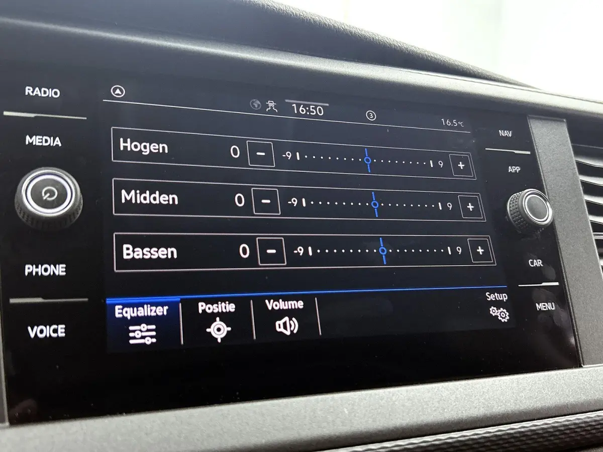 2.0 TDI L2H1 150PK | Automaat | Airco | Trekhaak | Multifunctioneel Stuurwiel | Adaptive Cruise Control | Parkeersensoren Voor + Achter | Apple/Android Carplay |