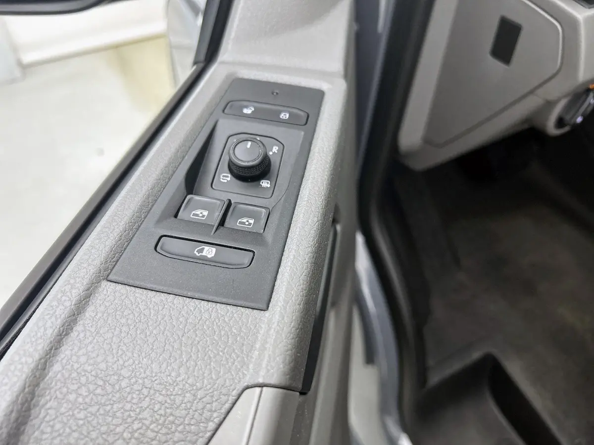 2.0 TDI L2H1 150PK | Automaat | Airco | Trekhaak | Multifunctioneel Stuurwiel | Adaptive Cruise Control | Parkeersensoren Voor + Achter | Apple/Android Carplay |