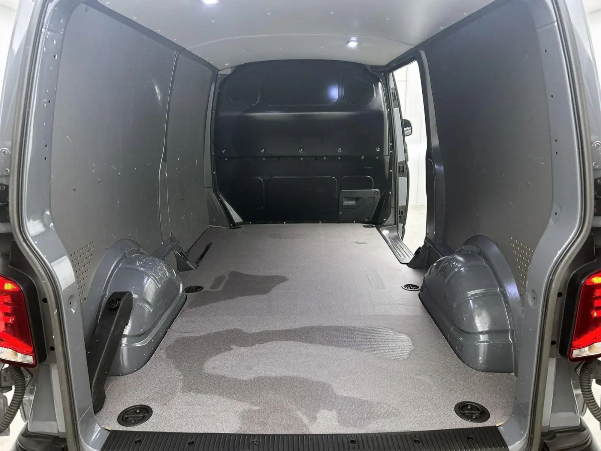 2.0 TDI L2H1 150PK | Automaat | Airco | Trekhaak | Multifunctioneel Stuurwiel | Adaptive Cruise Control | Parkeersensoren Voor + Achter | Apple/Android Carplay |