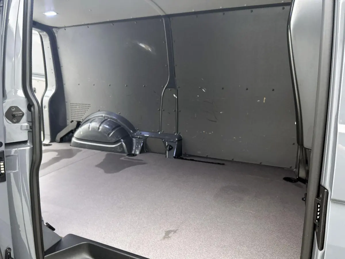 2.0 TDI L2H1 150PK | Automaat | Airco | Trekhaak | Multifunctioneel Stuurwiel | Adaptive Cruise Control | Parkeersensoren Voor + Achter | Apple/Android Carplay |