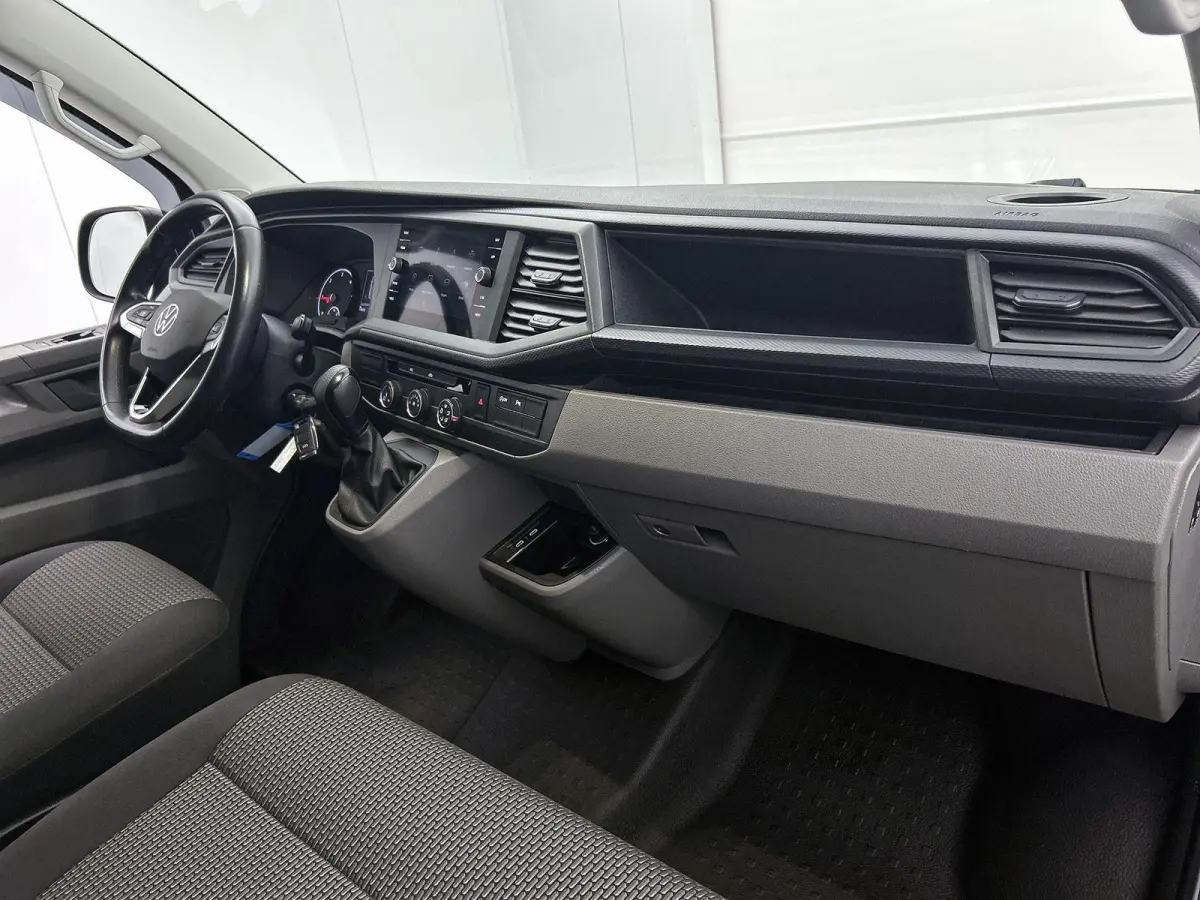 2.0 TDI L2H1 150PK | Automaat | Airco | Trekhaak | Multifunctioneel Stuurwiel | Adaptive Cruise Control | Parkeersensoren Voor + Achter | Apple/Android Carplay |