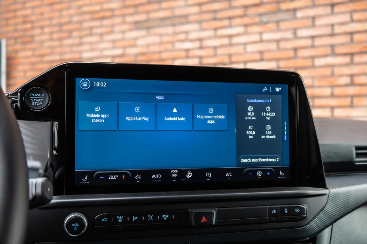 300 2.0 TDCI L2H1 Limited DC | BPM VRIJ | Dubbel Cabine | Elec schuifdeuren | ACC | Blind Spot | 360 Camera | CarPlay | Navigatie | Stoelverwarming | 5-Zitter | BPM Vrij